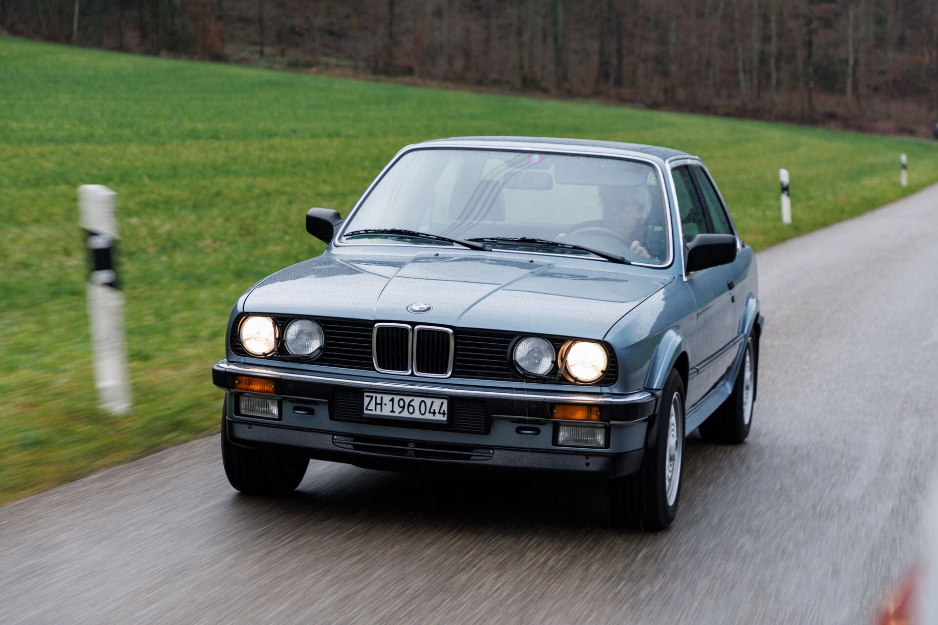 , Quoi retenir de ce texte  : BMW 325iX E30 – Un classique rare | auto-illustré